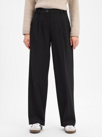 Wide Leg Pantalon à pince Marie Lund en noir : devant