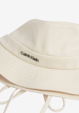 Calvin Klein Hatt i beige