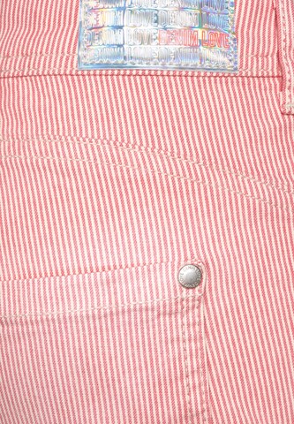 STREET ONE Slim fit Jeans 'Capri' in Pink