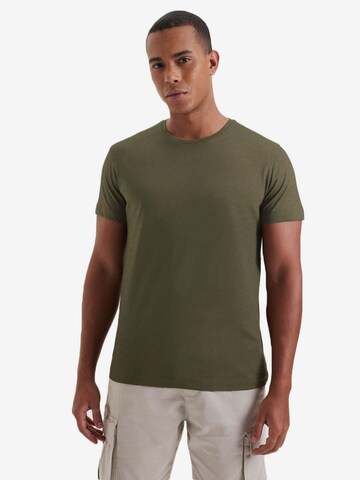 T-Shirt 'Daniel' WESTMARK LONDON en vert : devant