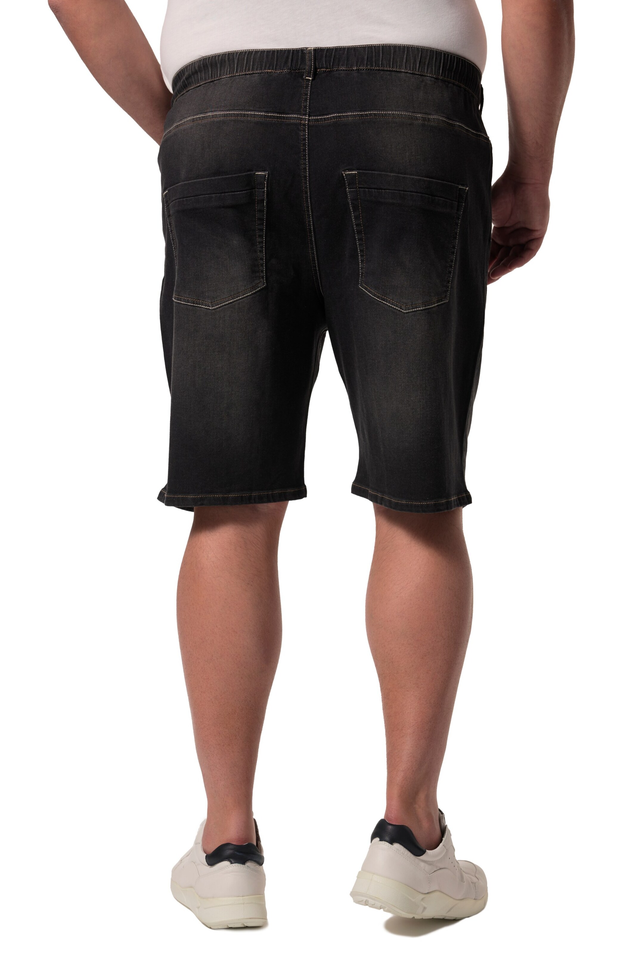 Men Plus Regular Jeans in Black