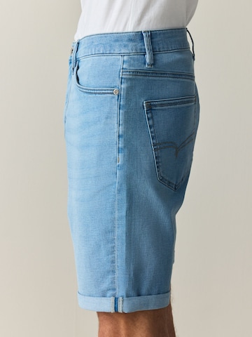 Next Slimfit Shorts 'Motion Flex' in Blau