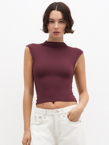 Haut Pull&Bear en rouge : devant