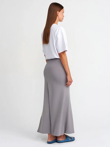 Dilvin Skirt in Grey