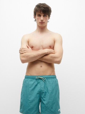 Shorts de bain Pull&Bear en vert : devant