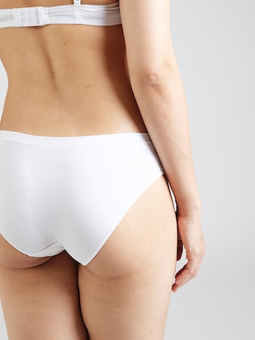 TRIUMPH Figi 'Sense' w kolorze biały