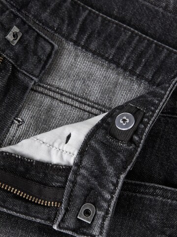 TWO SOON Regular Shorts in Grau