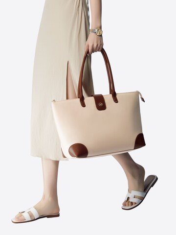 Victoria Hyde Handtasche 'Eva' in Beige
