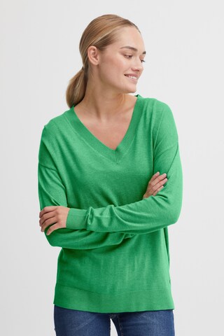 Oxmo Sweater in Green: front