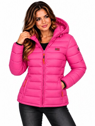 GEOGRAPHICAL NORWAY Winter Jacket 'Damen Herbst Winter Jacke Steppjacke Outdoor Übergangs leicht Kapuze' in Pink: front