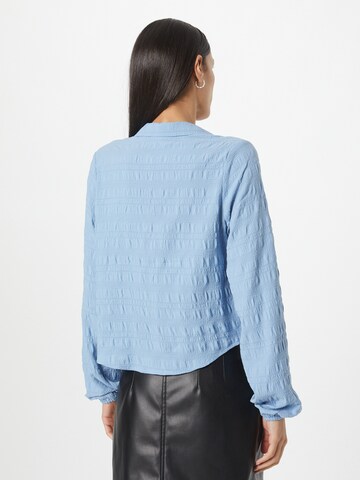 Monki Bluse in Blau