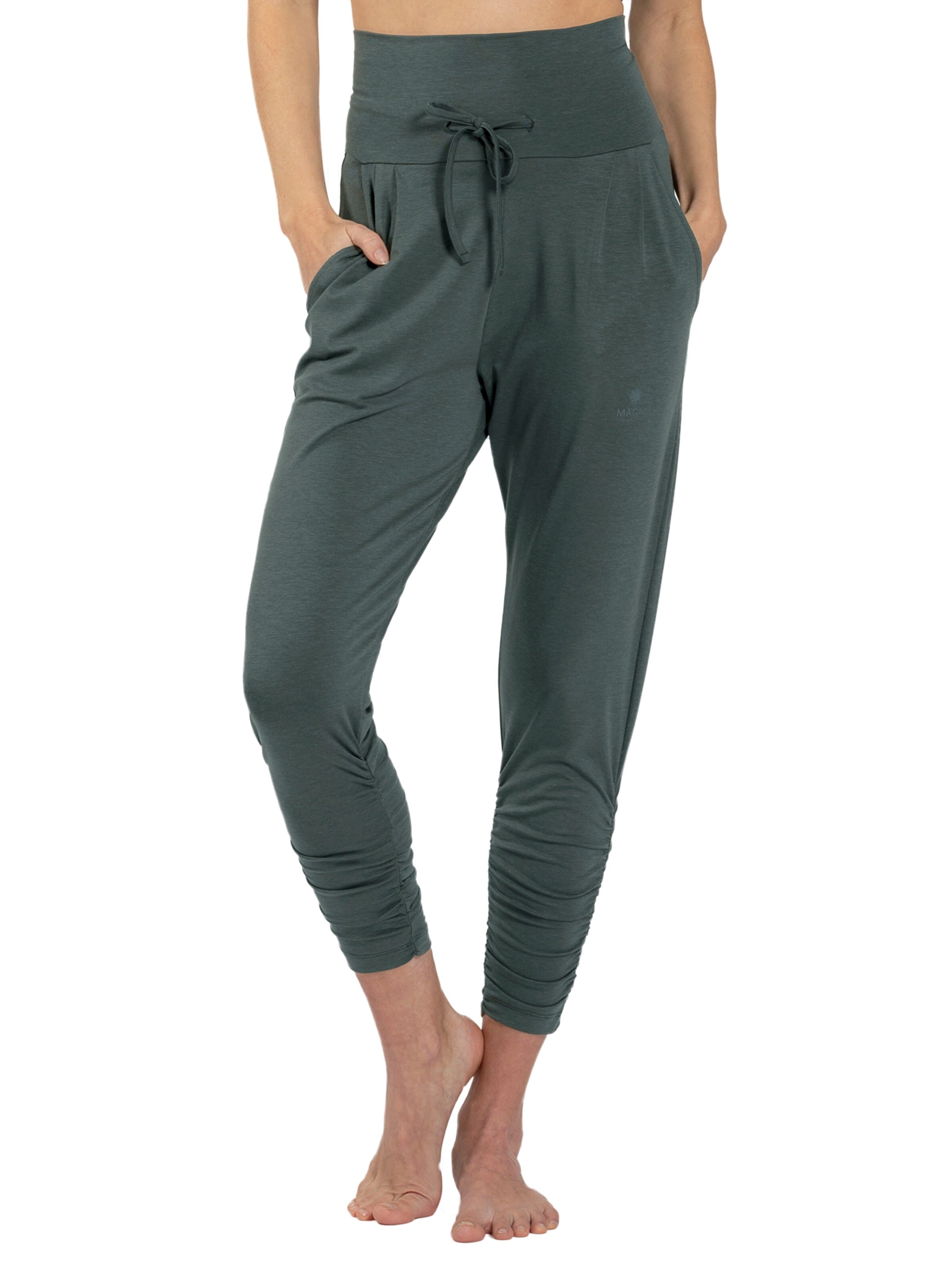 Magadi Regular Sporthose 'Francis'‌‌‌‌‌‌‌‌‌ in Grün: Vorderseite