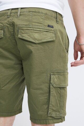 BLEND Regular Cargoshorts in Grün