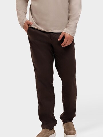 Richesse Regular Chino 'CORE STRAIGHT' in Bruin