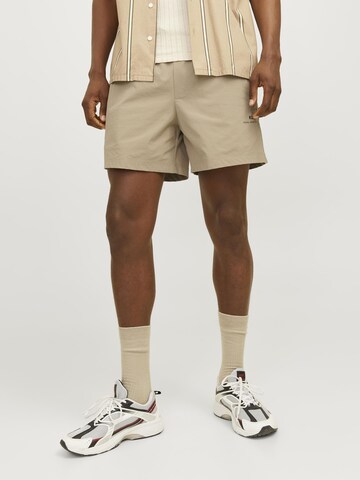 Regular Pantalon R.D.D. ROYAL DENIM DIVISION en vert