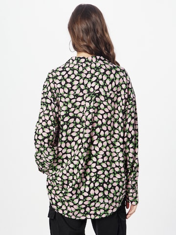 Monki Blouse in Pink