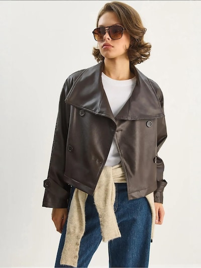 Giacca di mezza stagione Bianco Lucci di colore mocca, Visualizzazione prodotti