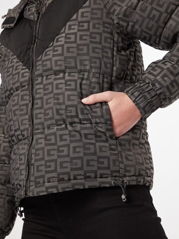 GUESS Jacke 'Alma' in Grau