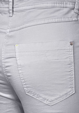 CECIL Slimfit Jeans in Grau