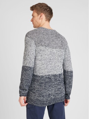 BRAVE SOUL Sweater in Grey