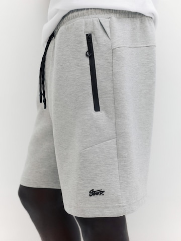 Pull&Bear Regular Pants 'STWD' in Grey
