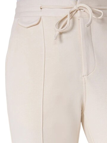 UNIQVIBE Regular Chino in Beige: voorkant