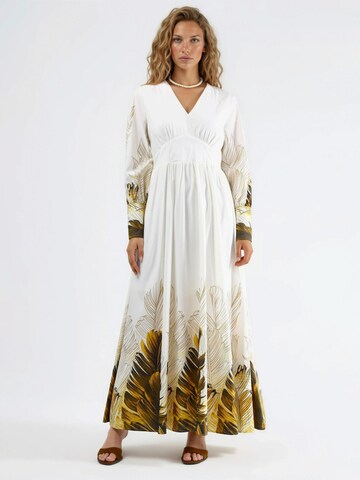 MSN Collection - Vestido em branco: frente