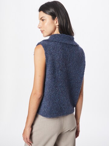 Cartoon Knitted Vest in Blue