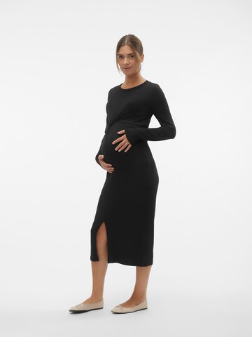 Rochie tricotat 'Brynja' de la MAMALICIOUS pe negru