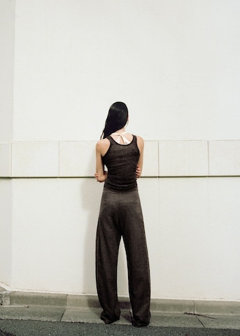 MANGO Regular Pleat-Front Pants 'Yen' in Brown