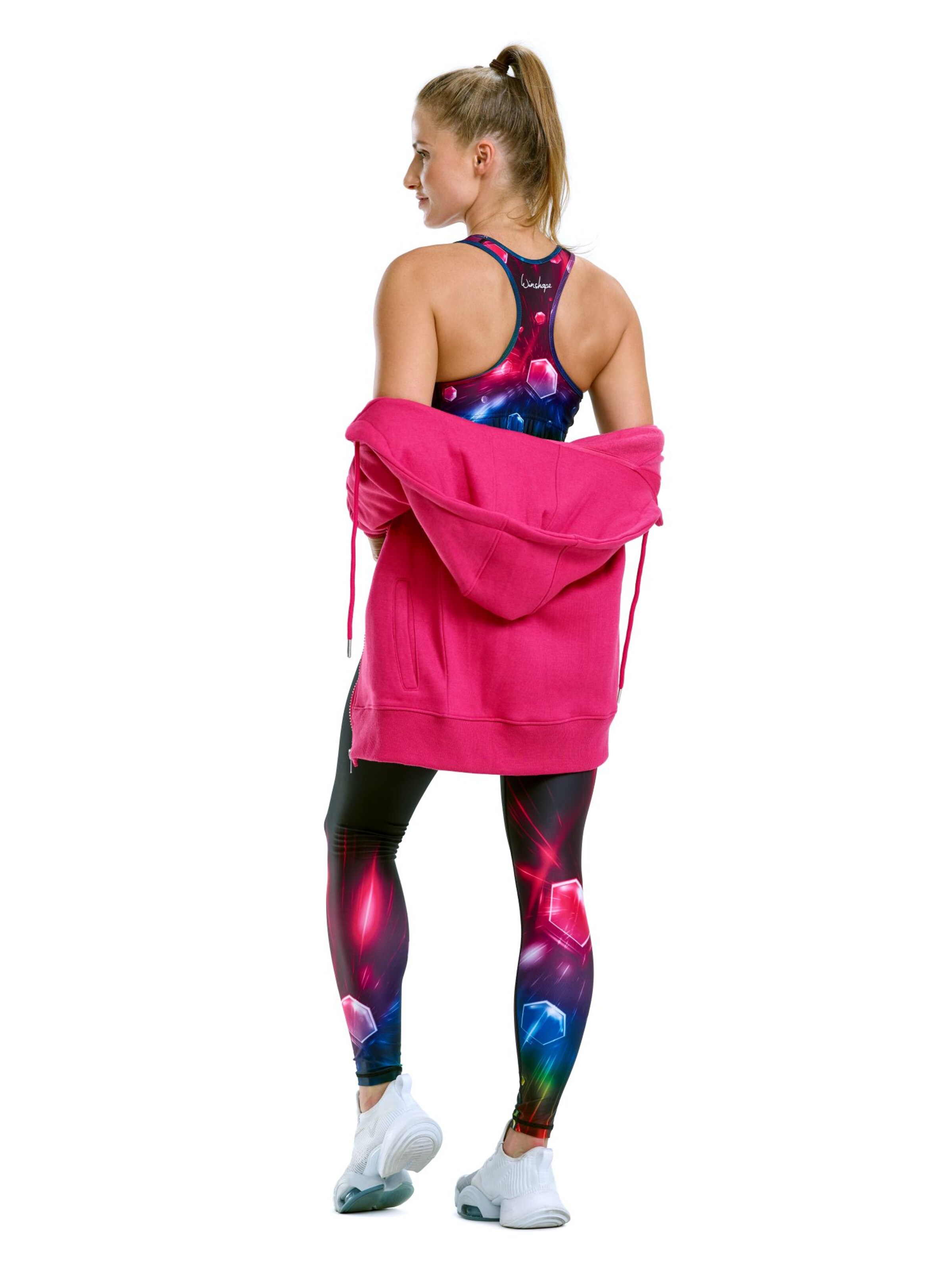 Winshape Skinny Urheiluhousut 'AEL102' värissä musta