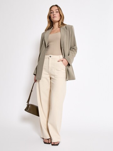Blazer 'Cindy' di Peppercorn in beige