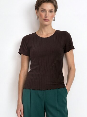 Rich & Royal Shirts i brun: forside