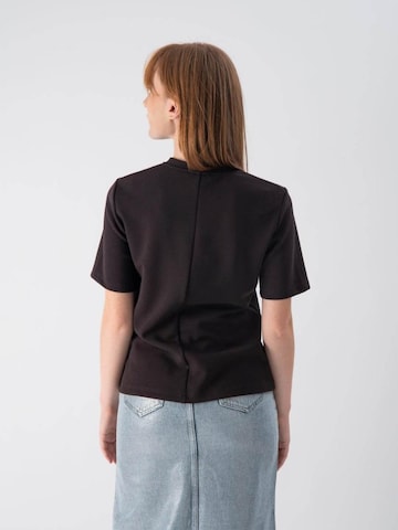 Felpa 'Structured short-sleeved' di MND in marrone