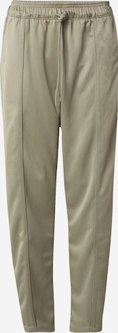 regular Pantaloni 'AIR' di Nike Sportswear in verde: frontale