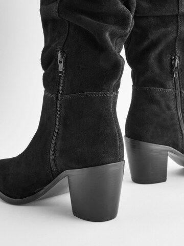 Next Boot in Black