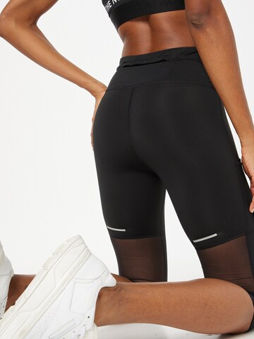 THE NORTH FACE Skinny Workout Pants in Black