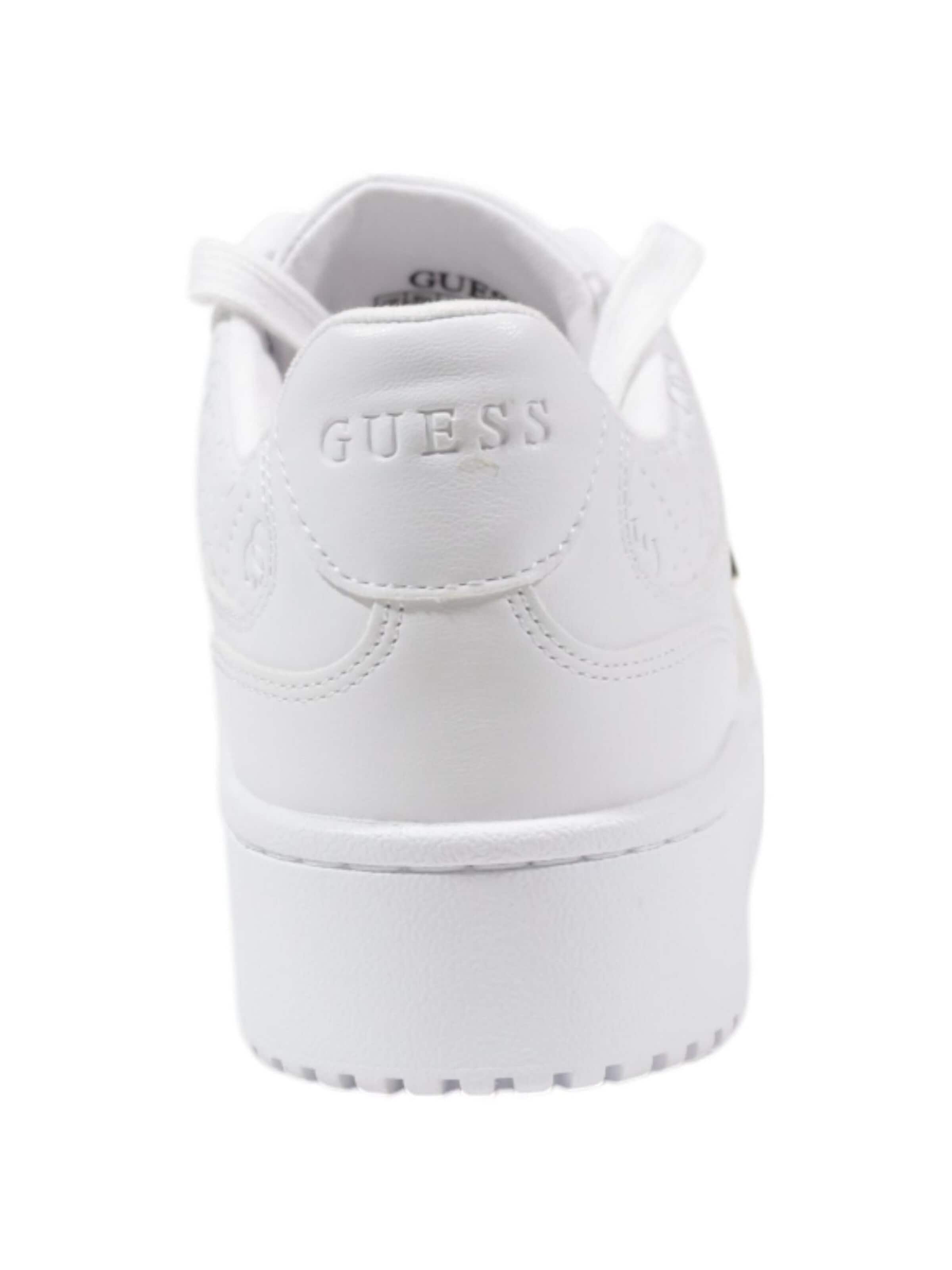 Ballerina 'MIRAM6 FLJMI6 FAL12' di GUESS in bianco