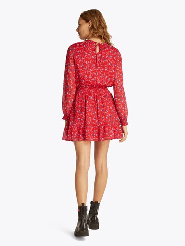 Tommy Jeans - Vestido en rojo