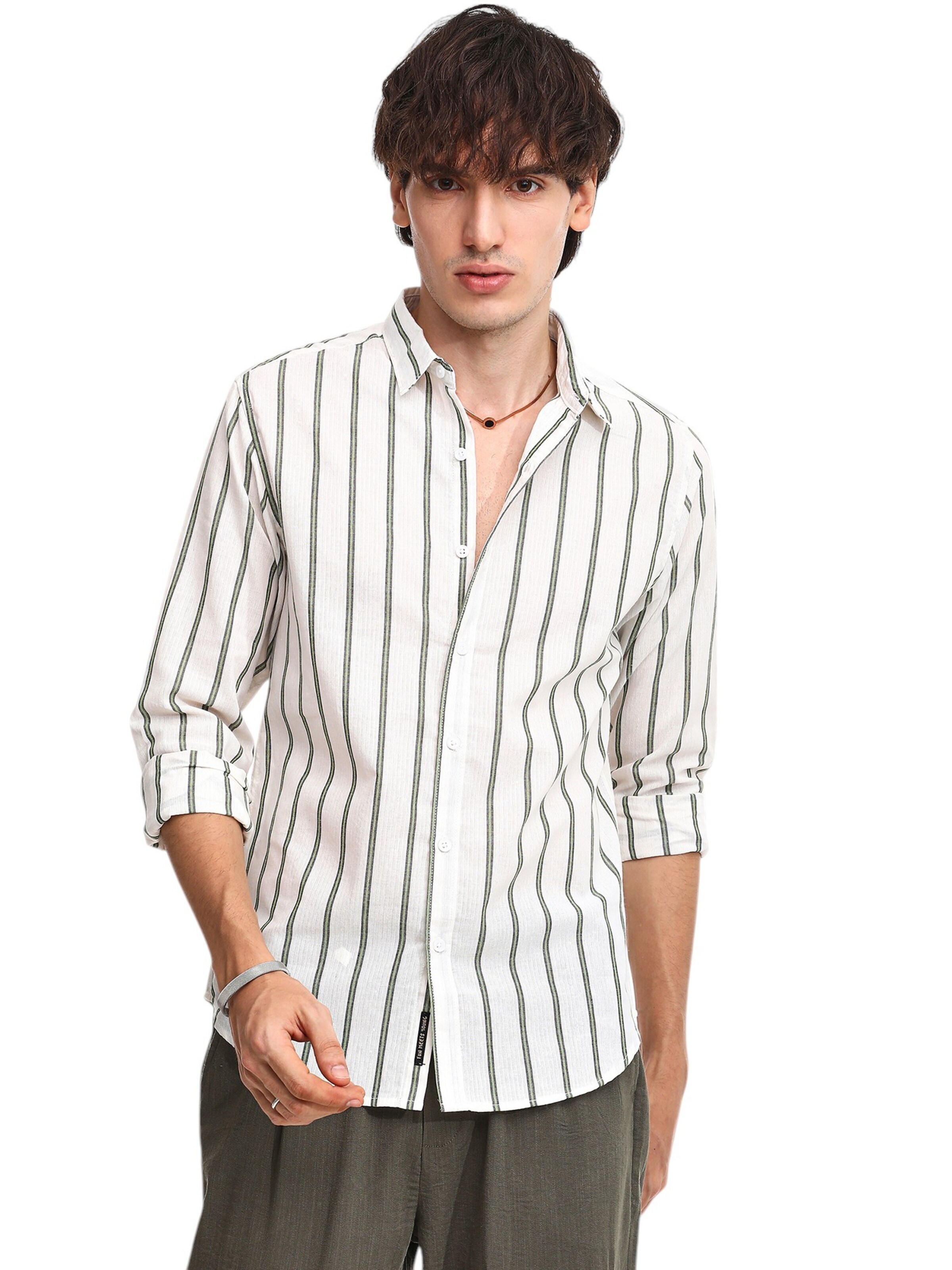 Coupe regular Chemise 'Winifred' Campus Sutra en blanc : devant