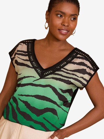 love & roses T-Shirt in Grün: Vorderseite