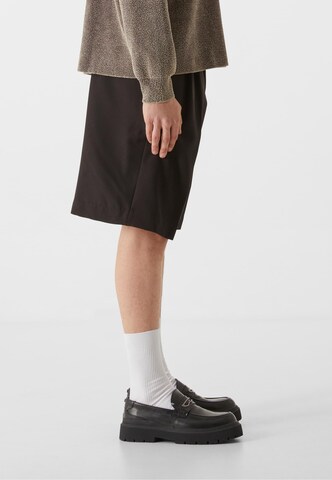 Lost Youth Loose fit Pleat-Front Pants in Black