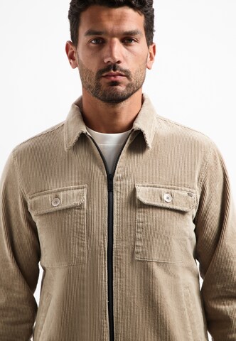 No Excess Jacke in Beige