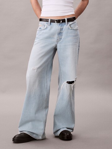 zils Calvin Klein Jeans Platas staras Džinsi 'Atlantic': no priekšpuses