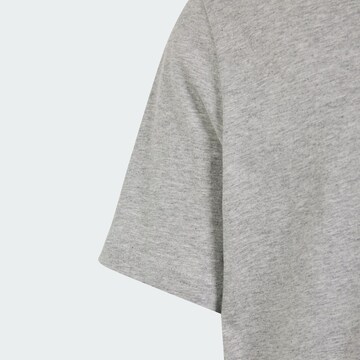 T-Shirt 'VRCT' ADIDAS ORIGINALS en gris