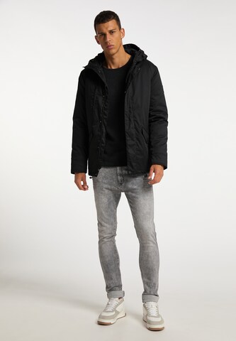 TUFFSKULL Winterjacke in Schwarz