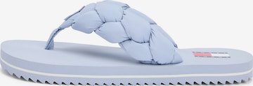Tongs Tommy Jeans en bleu : devant