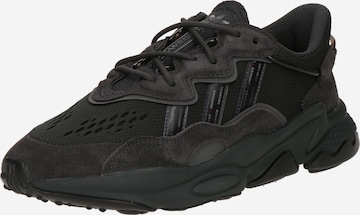 Baskets basses 'OZWEEGO' ADIDAS ORIGINALS en noir : devant