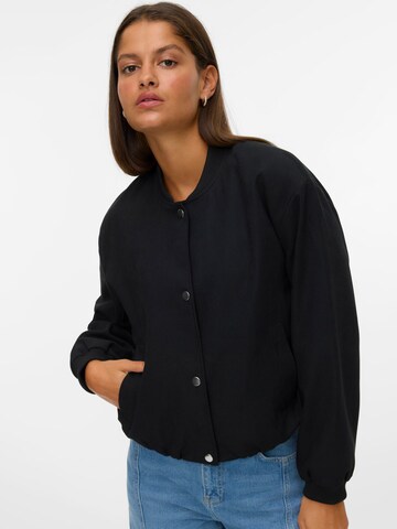 VERO MODA Overgangsjakke 'MAPLE' i sort