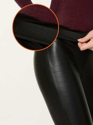 Nur Die Skinny Vegane Leggings in Leder-Optik mit Croco-Muster ' NUR DIE x KILIAN KERNER ' in Schwarz